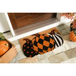 Evergreen Pattern Pumpkins Shaped Indoor Outdoor Natural Coir Doormat 1'6"x2'6" Multicolored -Safavieh Outlet Store GUEST 074639e6 830b 46f2 8ff6 541fc05a4112