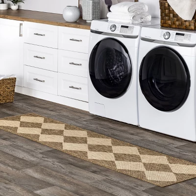 NuLOOM Sabina Diamond Trellis Indoor/Outdoor Area Rug 1 NuLOOM Sabina Diamond Trellis Indoor/Outdoor Area Rug