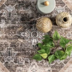 NuLOOM Devin Machine Washable Vintage Medallion Area Rug -Safavieh Outlet Store GUEST 1ef413b8 973d 40cb 9da8 1140e32ae671