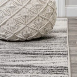Austin Gradient Striped Area Rug - JONATHAN Y -Safavieh Outlet Store GUEST 3932bd14 121b 49b6 9a45 9184990840b4