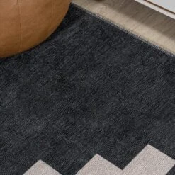 Adriel Geometric Medallion Machine-Washable Area Rug - JONATHAN Y -Safavieh Outlet Store GUEST 6977177c cf7e 4b5d b0b8 6079521c39f1