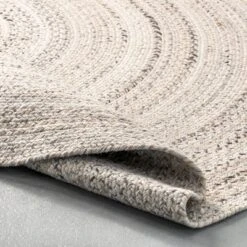 NuLOOM Kyla Handmade Braided Farmhouse Round Area Rug -Safavieh Outlet Store GUEST 70f76cde 1810 41ca 8250 3ffad3f66b8a