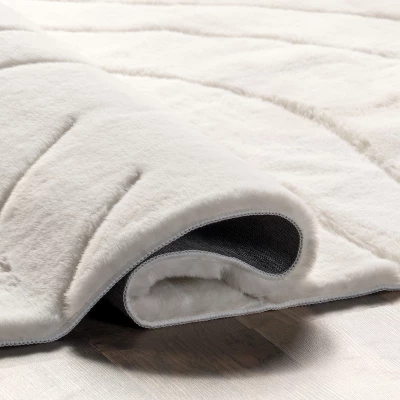 NuLOOM Camari Contemorary Faux Rabbit Machine Washable Area Rug 3 NuLOOM Camari Contemorary Faux Rabbit Machine Washable Area Rug - Image 3