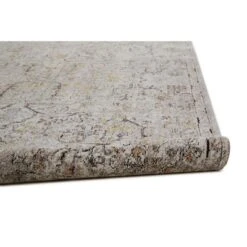 Armant Traditional Distressed Area Rug -Safavieh Outlet Store GUEST c0886b96 1c3a 422e 8125 e37bd8ca42bc