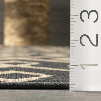 NuLOOM Sammi Geometric Trellis Indoor And Outdoor Patio Area Rug 2 NuLOOM Sammi Geometric Trellis Indoor And Outdoor Patio Area Rug - Image 2